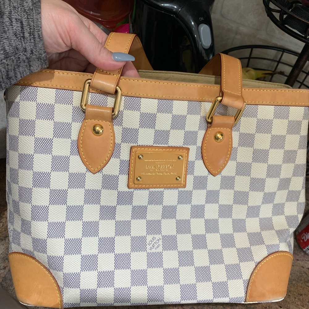 Louis Vuitton Handbag - HAMPSTEAD PM